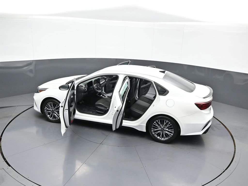 Certified 2024 Kia Forte GT-Line FWD image 42