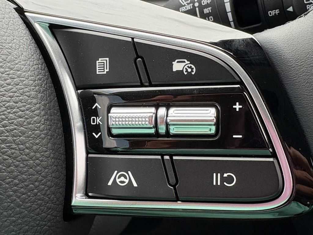 New 2026 Kia Seltos S FWD image 24