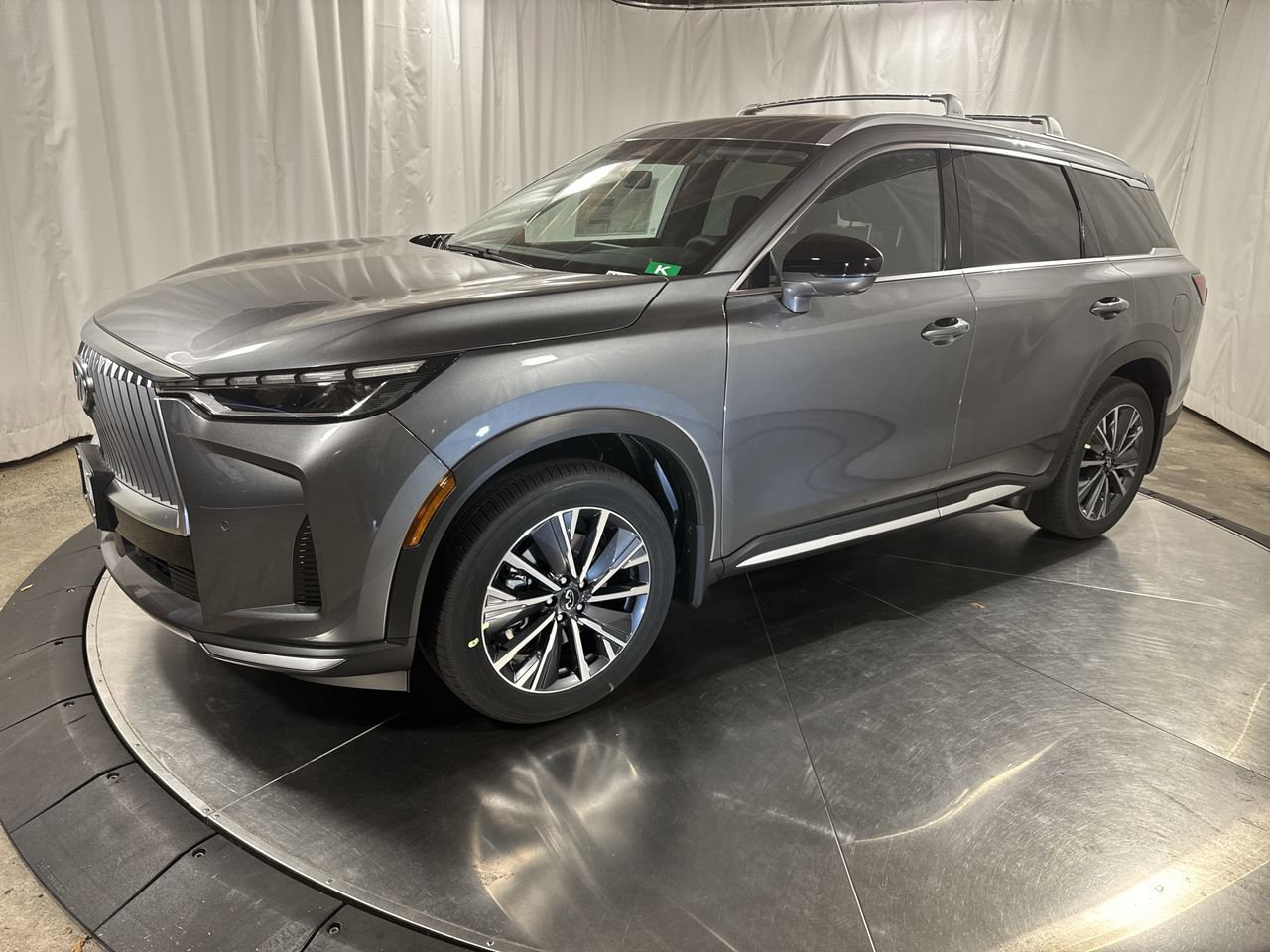 New 2026 INFINITI QX60 Luxe w/ Family Package