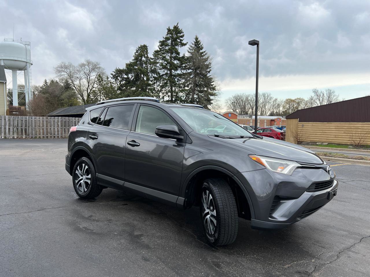 Used 2016 Toyota RAV4 LE AWD/4WD image 10