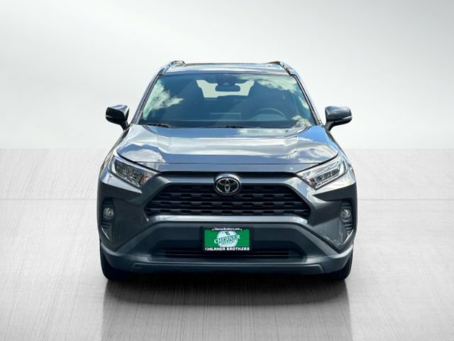 Used 2020 Toyota RAV4 XLE image 2