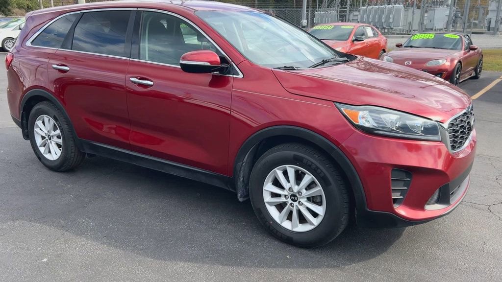 Used 2020 Kia Sorento LX FWD image 2