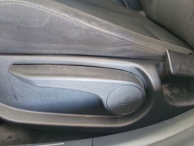 Used 2024 Hyundai Elantra SE image 15