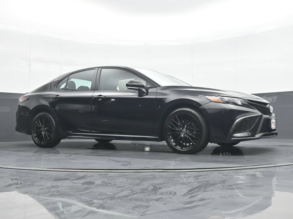 Used 2022 Toyota Camry SE AWD/4WD image 32