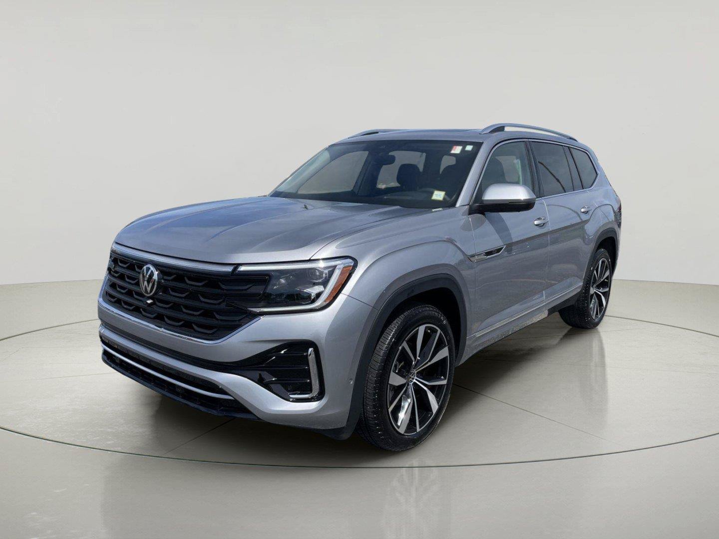 Used 2026 Volkswagen Atlas SEL Premium R-Line AWD/4WD image 3