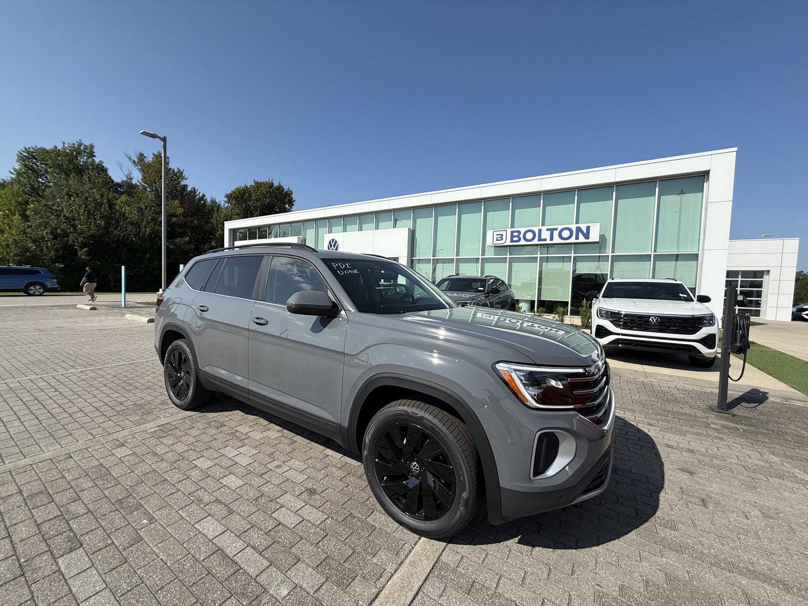 New 2026 Volkswagen Atlas SE image 3