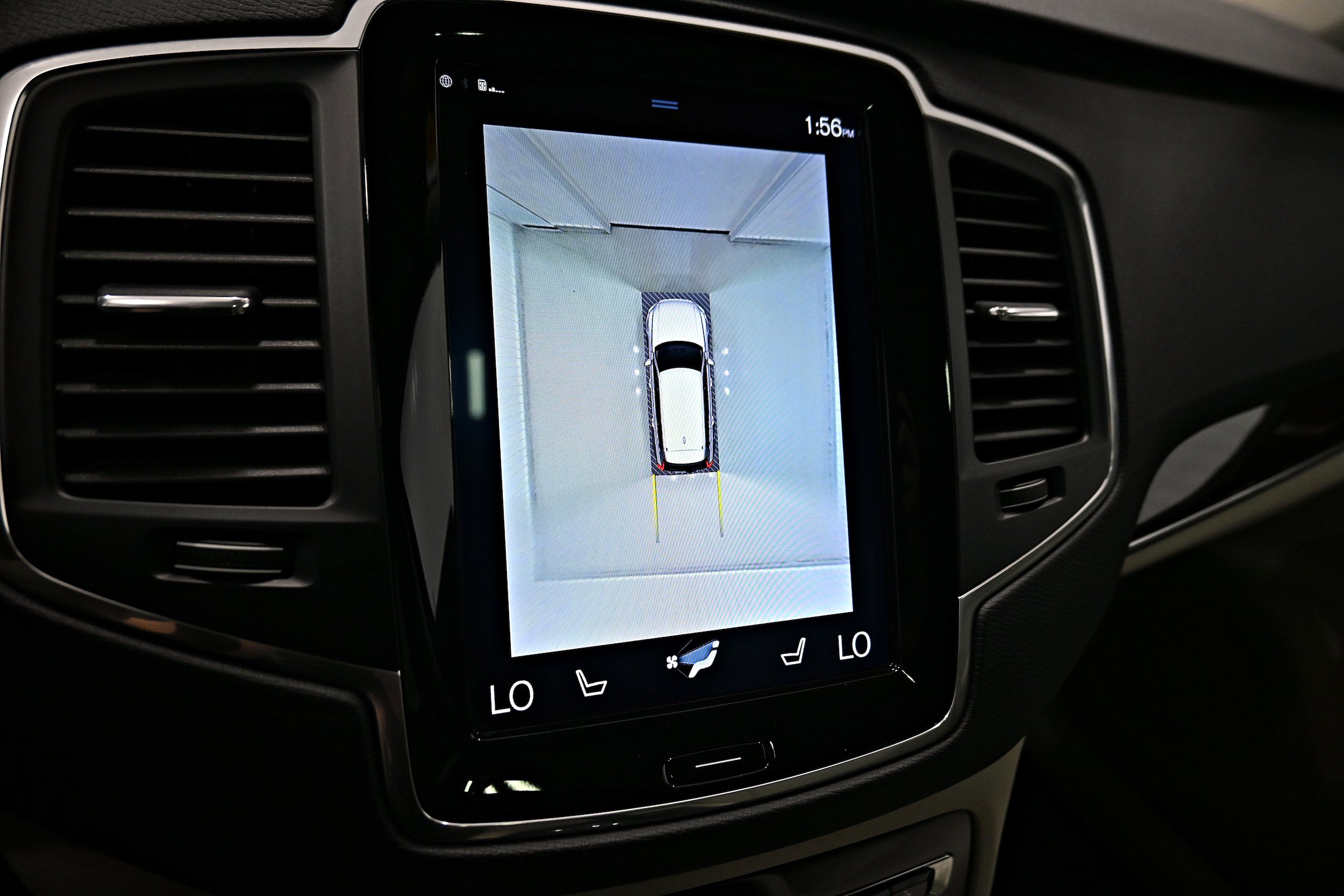 Used 2019 Volvo XC90 T6 Momentum w/ Advanced Package AWD/4WD image 17