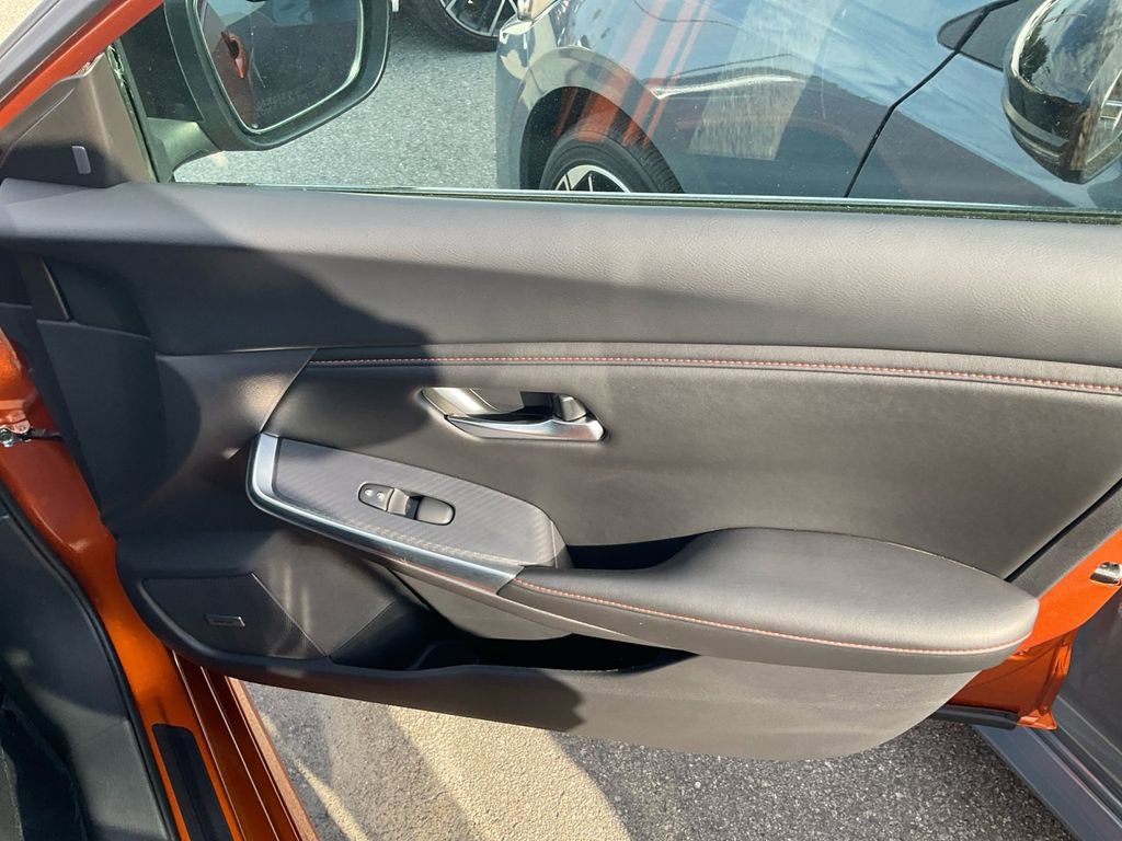 Certified 2024 Nissan Sentra SR w/ SR Premium Package image 30