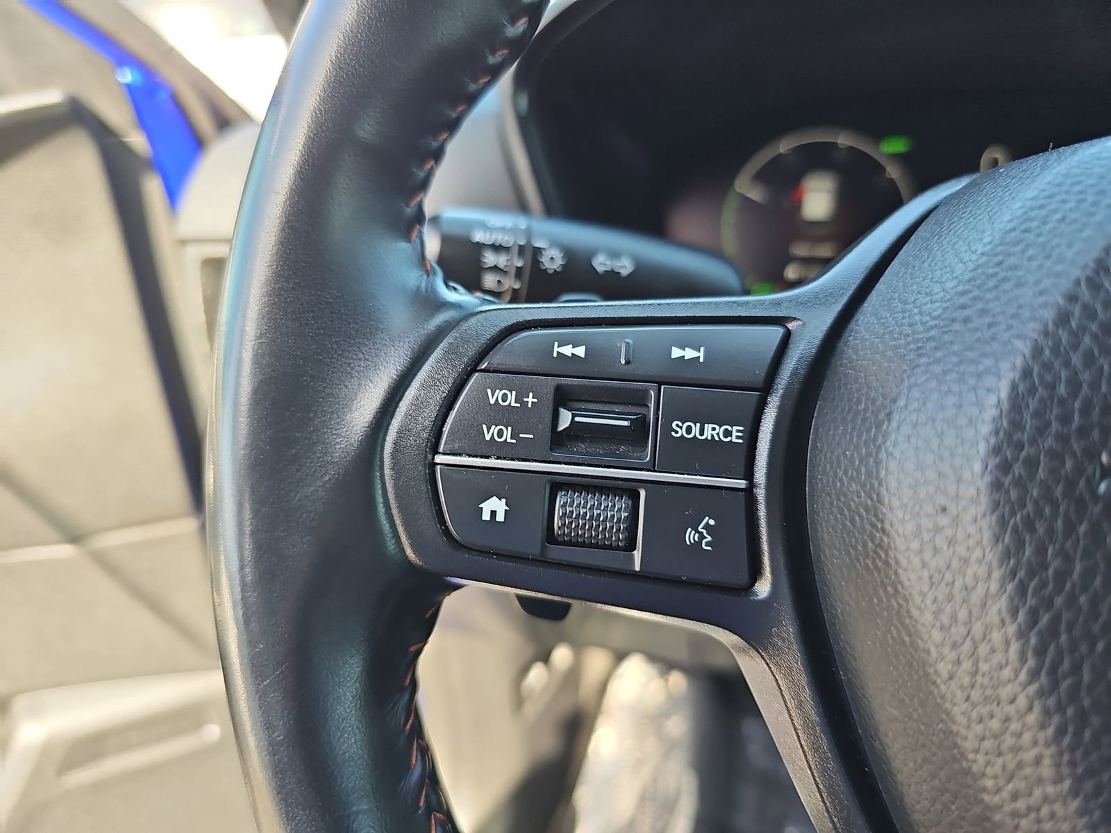 Used 2025 Honda CR-V Sport image 16