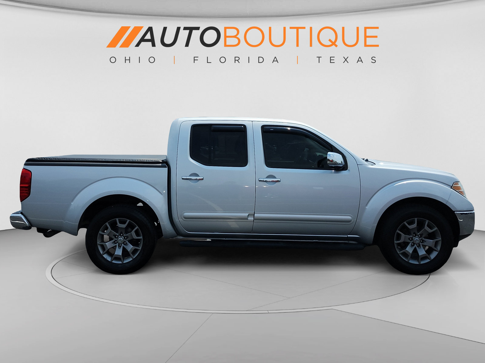 Used 2019 Nissan Frontier SL RWD image 6