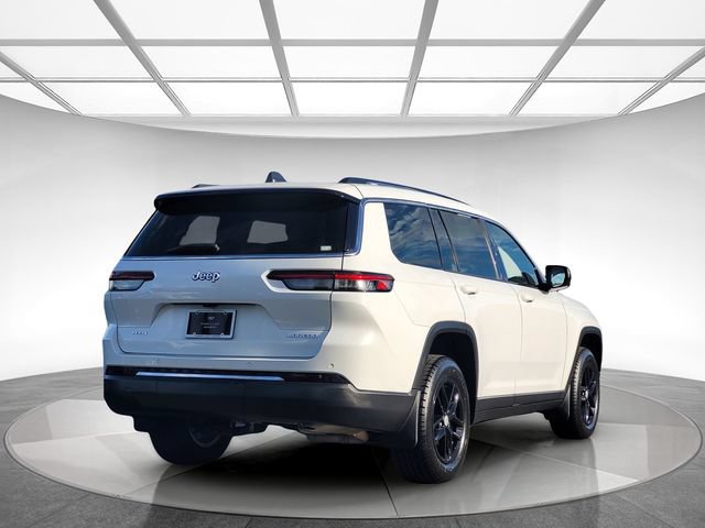 Used 2023 Jeep Grand Cherokee L Laredo AWD/4WD image 4