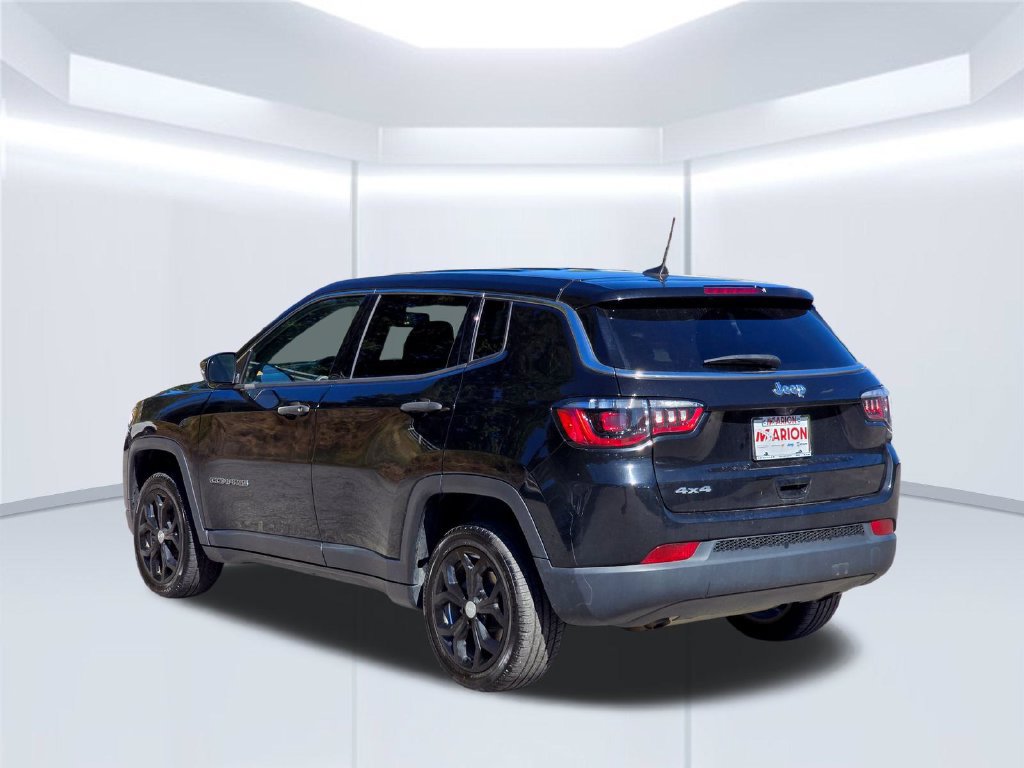 Used 2024 Jeep Compass Sport AWD/4WD image 12