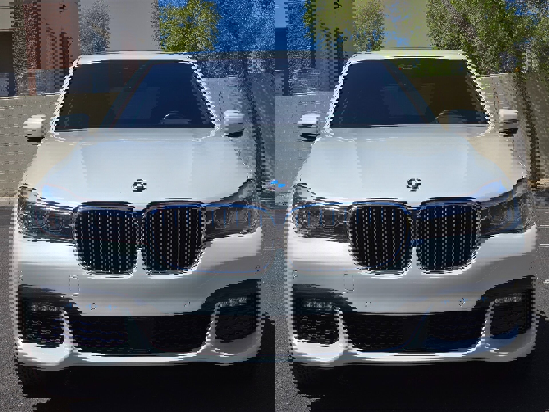 Used 2016 BMW 740i image 4