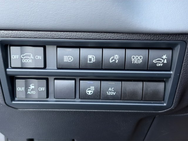 Used 2026 Toyota Sequoia Capstone AWD/4WD image 21