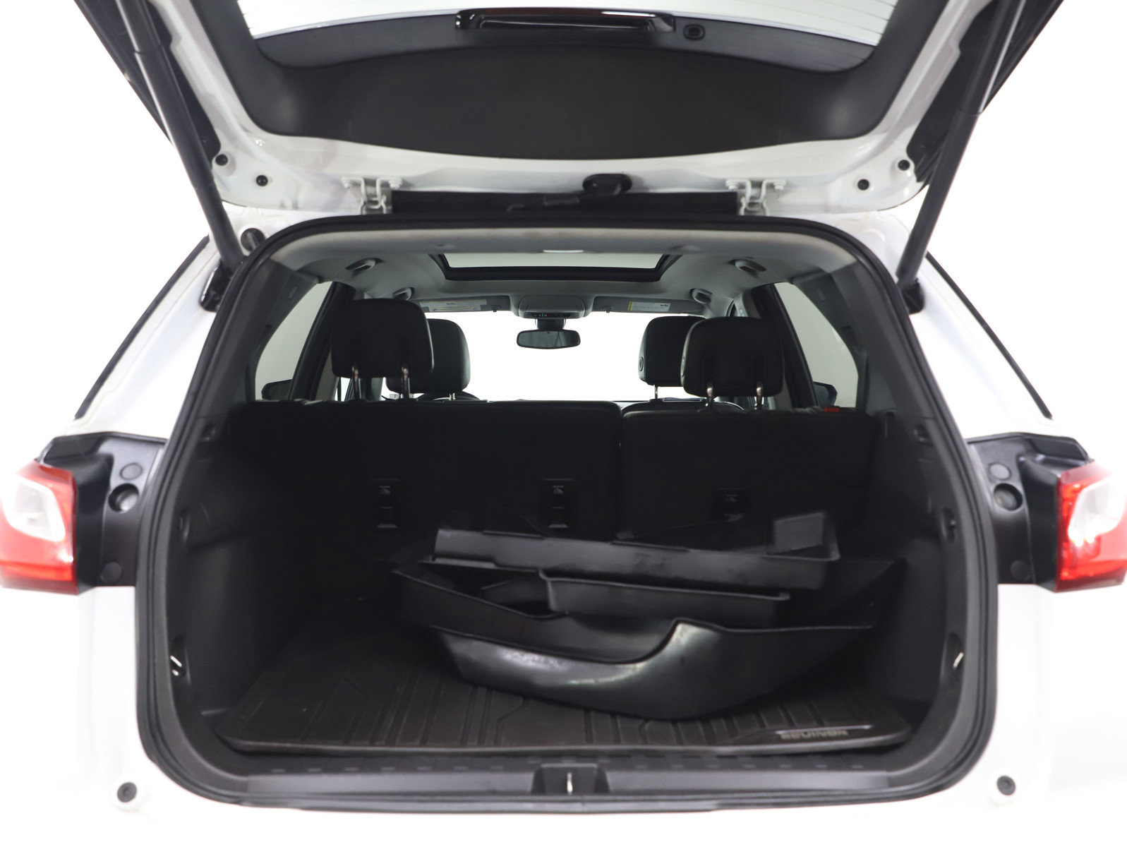 Used 2019 Chevrolet Equinox Premier image 16