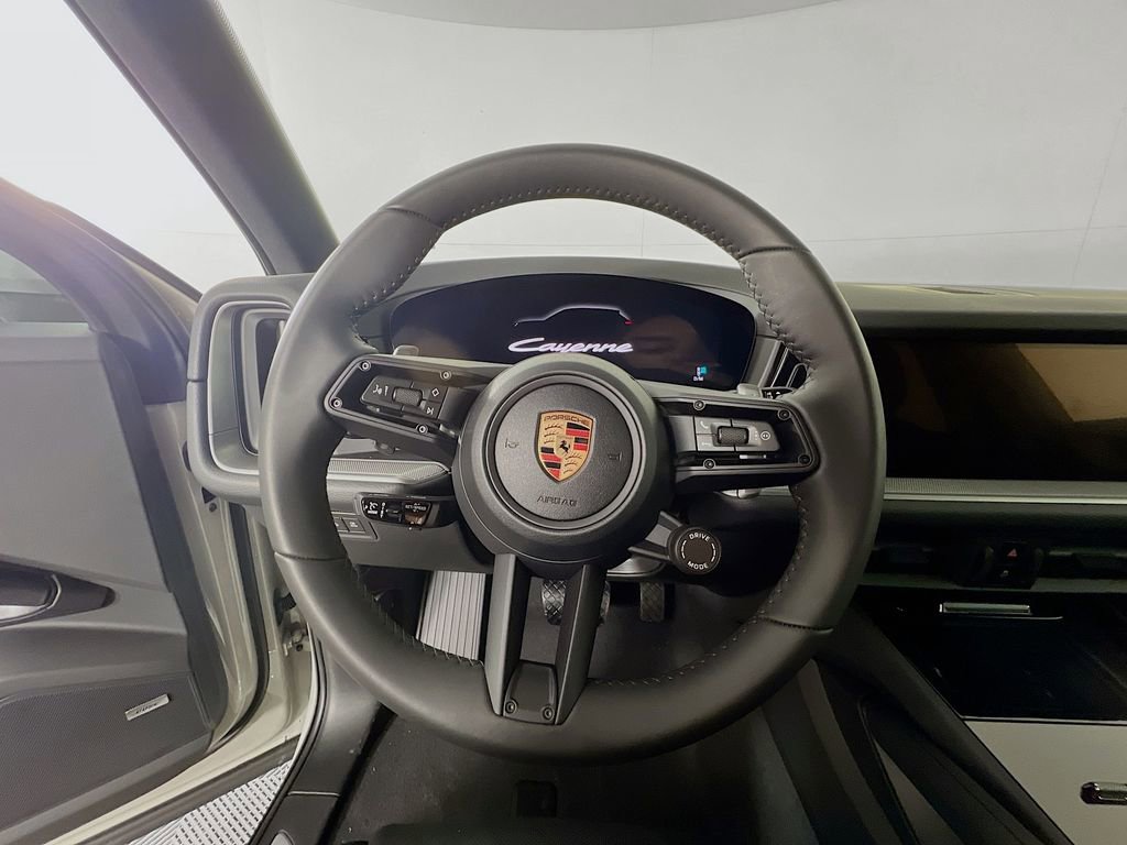 New 2026 Porsche Cayenne image 12