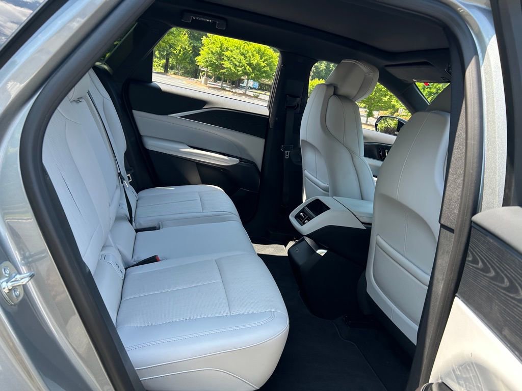 Used 2025 Cadillac Lyriq Sport RWD image 46