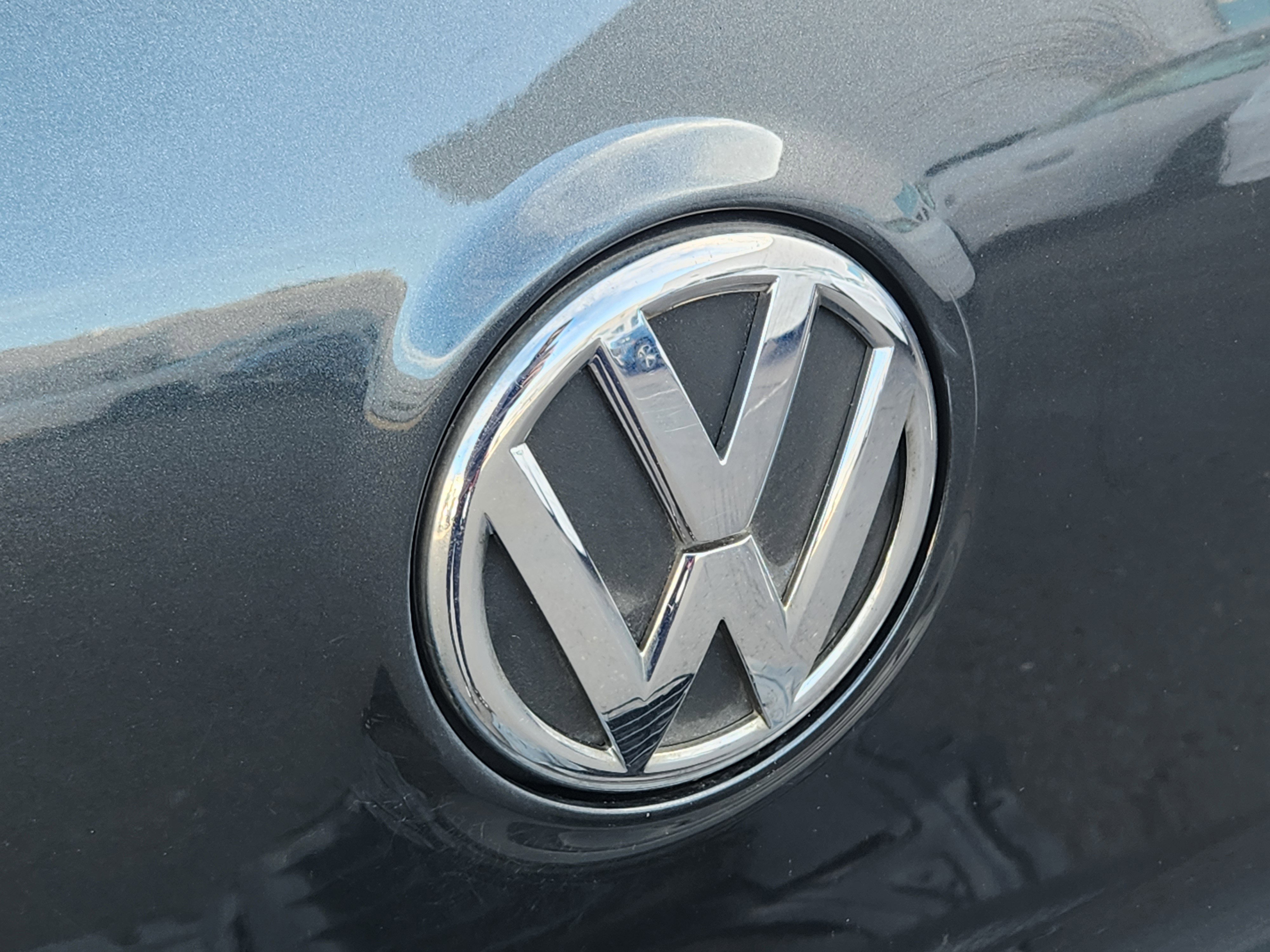 Used 2013 Volkswagen Golf R 2-Door image 25