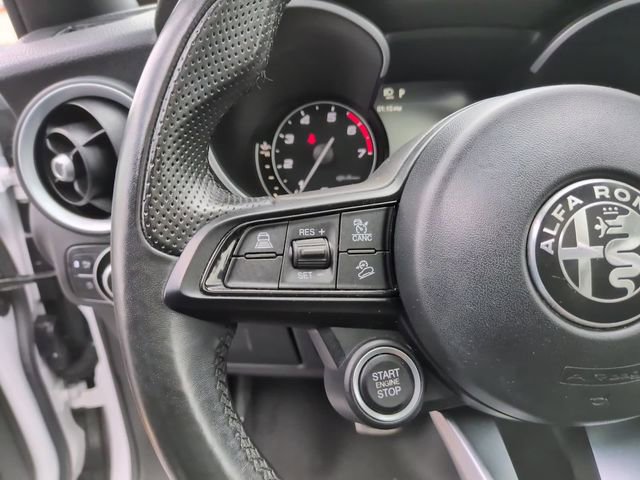 Used 2022 Alfa Romeo Stelvio Ti image 23