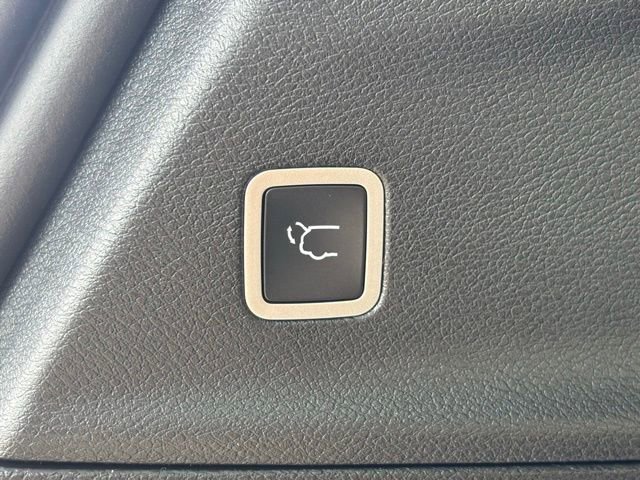 New 2026 Chrysler Voyager LX image 12