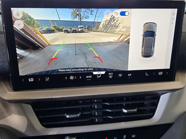 New 2026 Ford Explorer Active w/ Active Comfort Package image 14