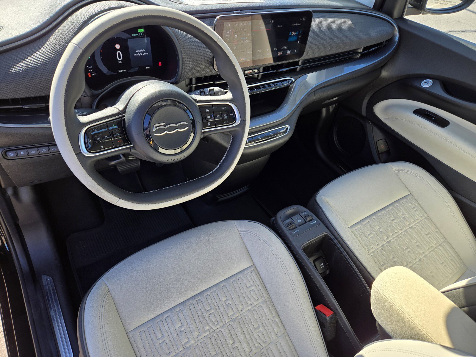 Used 2024 FIAT 500 e FWD image 12