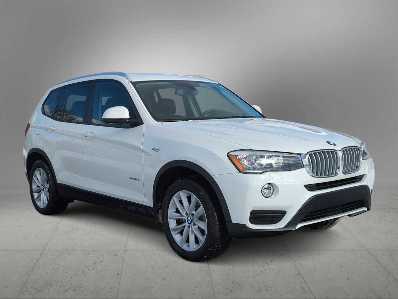 Used 2016 BMW X3 xDrive28i image 2