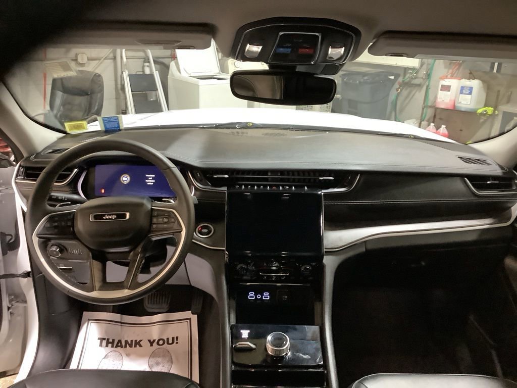 Certified 2023 Jeep Grand Cherokee Limited image 20