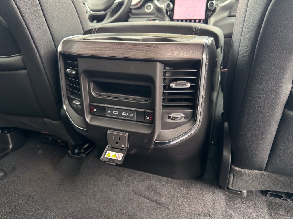 New 2027 RAM 1500 Laramie AWD/4WD image 14