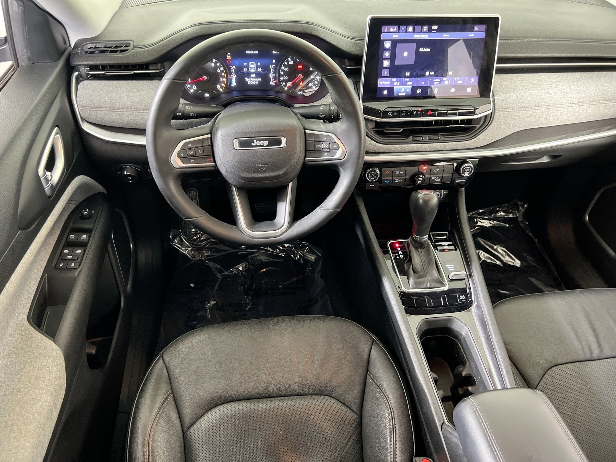 Used 2022 Jeep Compass Latitude AWD/4WD image 21