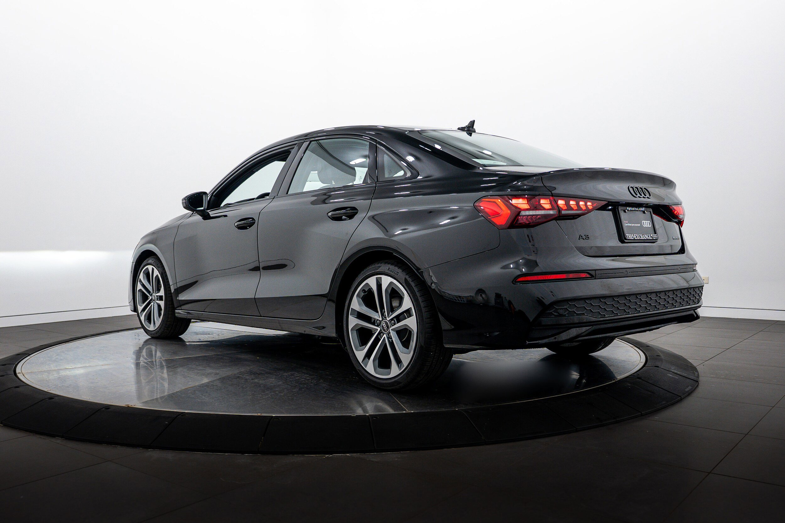 Certified 2025 Audi A3 2.0T Premium Plus AWD/4WD image 5