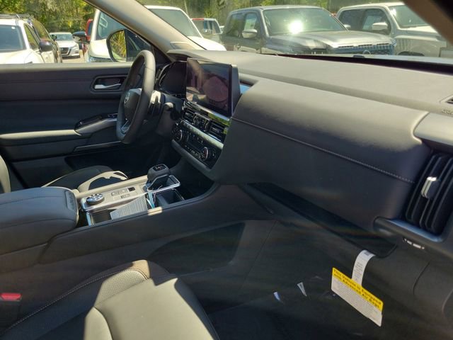 New 2026 Nissan Pathfinder SL w/ SL Premium Package AWD/4WD image 32