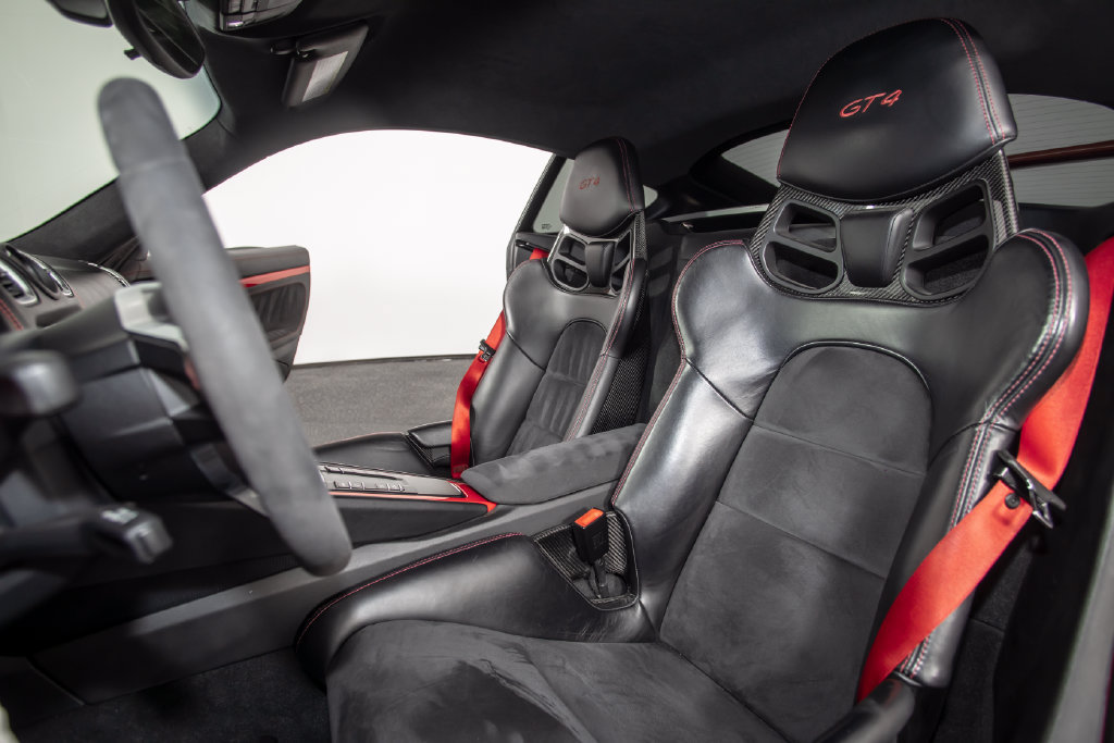 Used 2016 Porsche Cayman GT4 RWD image 3