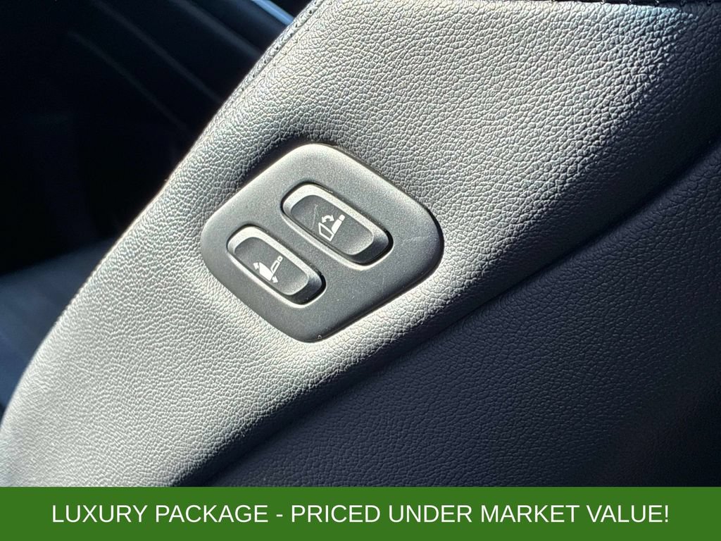 Used 2023 Genesis GV80 2.5T w/ Prestige Package AWD/4WD image 18