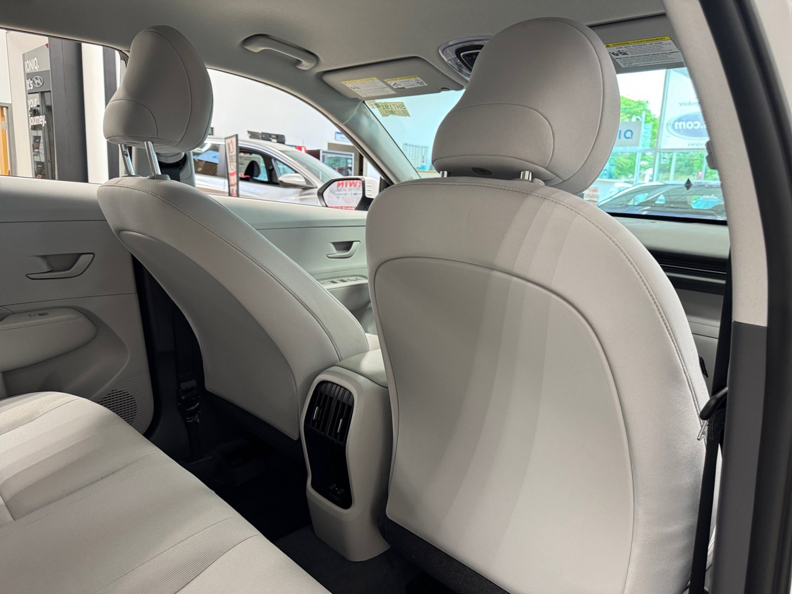 New 2025 Hyundai Kona SEL AWD/4WD image 19