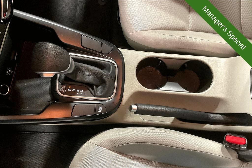 Used 2025 Kia Soul LX w/ LX Technology Package FWD image 17