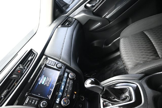 Used 2020 Nissan Rogue SV AWD/4WD image 20