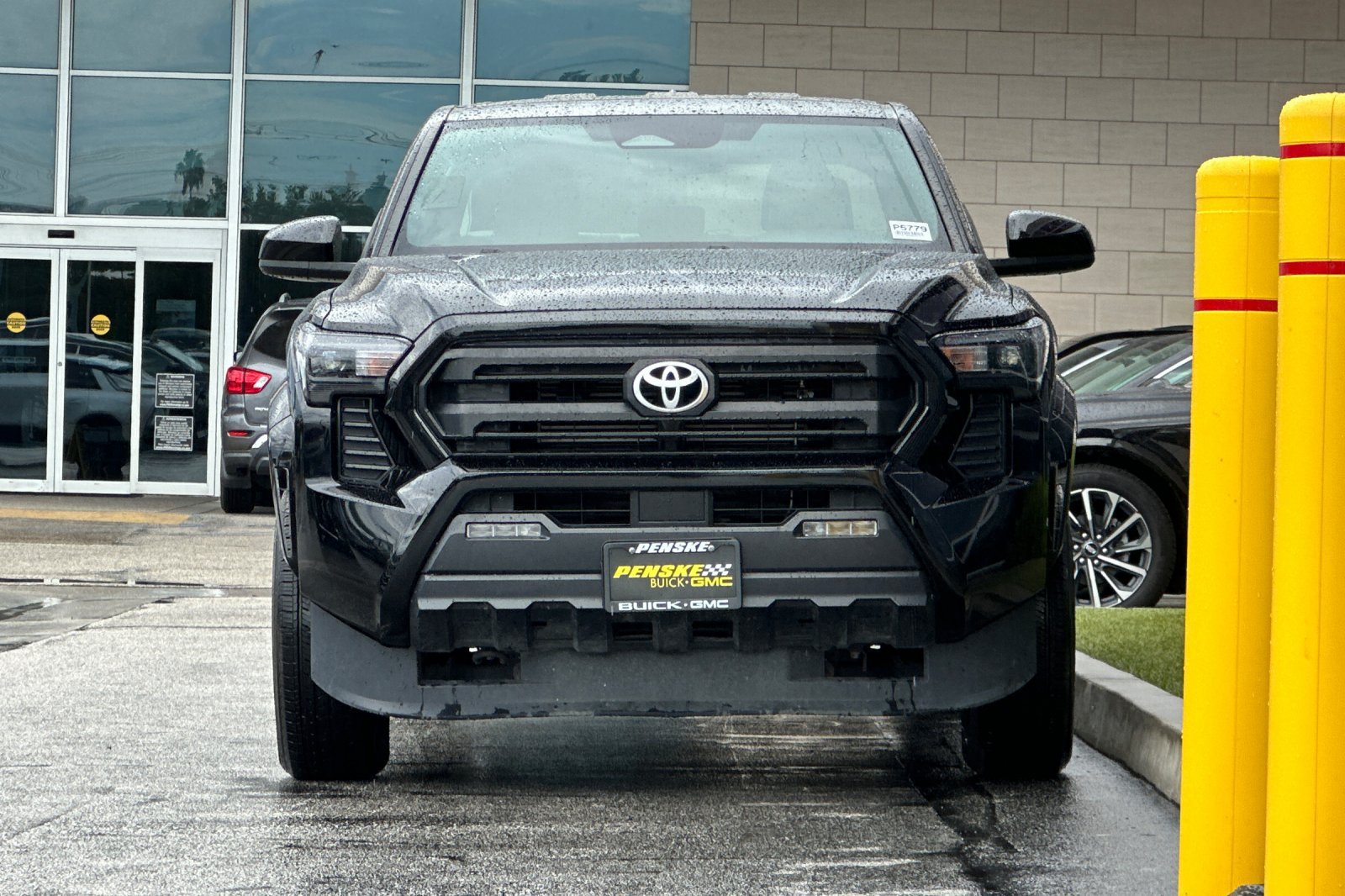 Used 2024 Toyota Tacoma SR5 AWD/4WD image 9