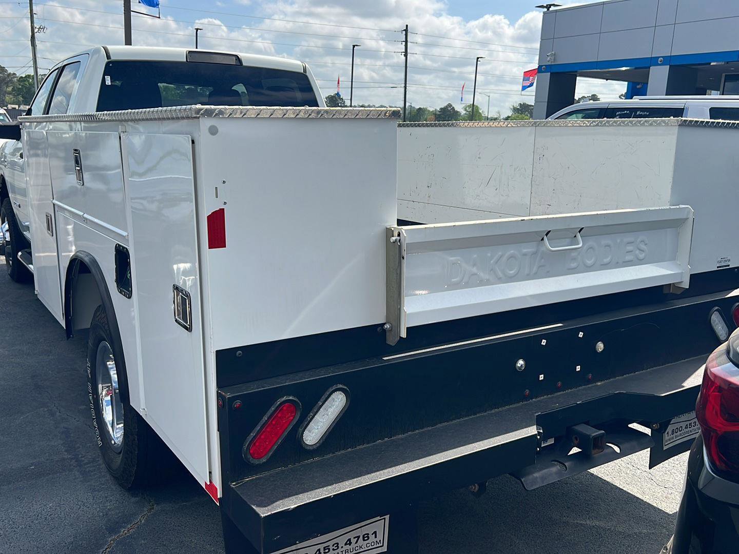 Used 2024 RAM 3500 SLT w/ Quick Order Package 2YG SLT image 10