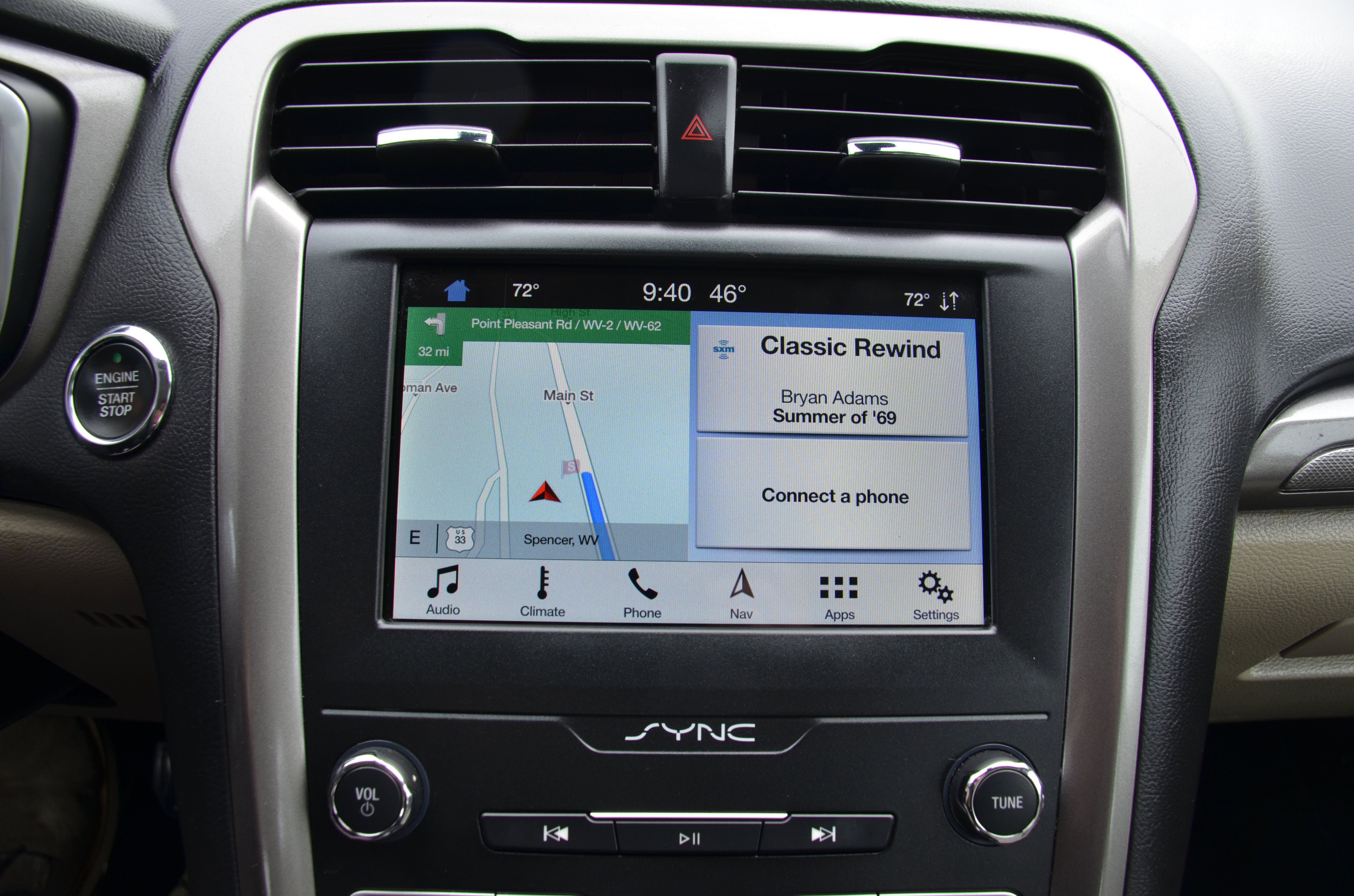 Used 2019 Ford Fusion SE FWD image 11