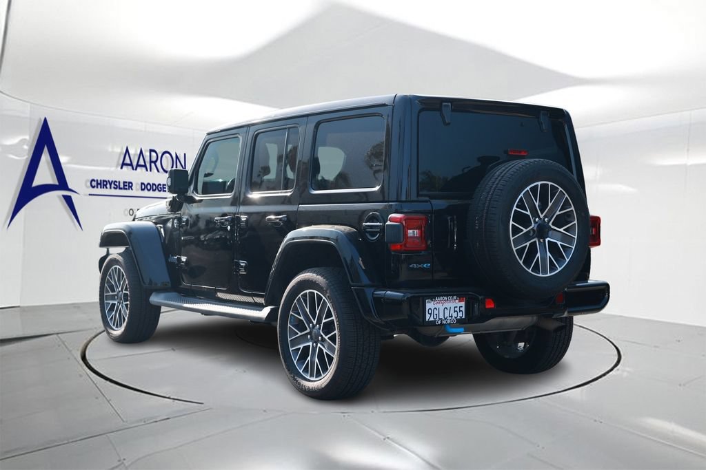 Used 2023 Jeep Wrangler Unlimited Sahara AWD/4WD image 2