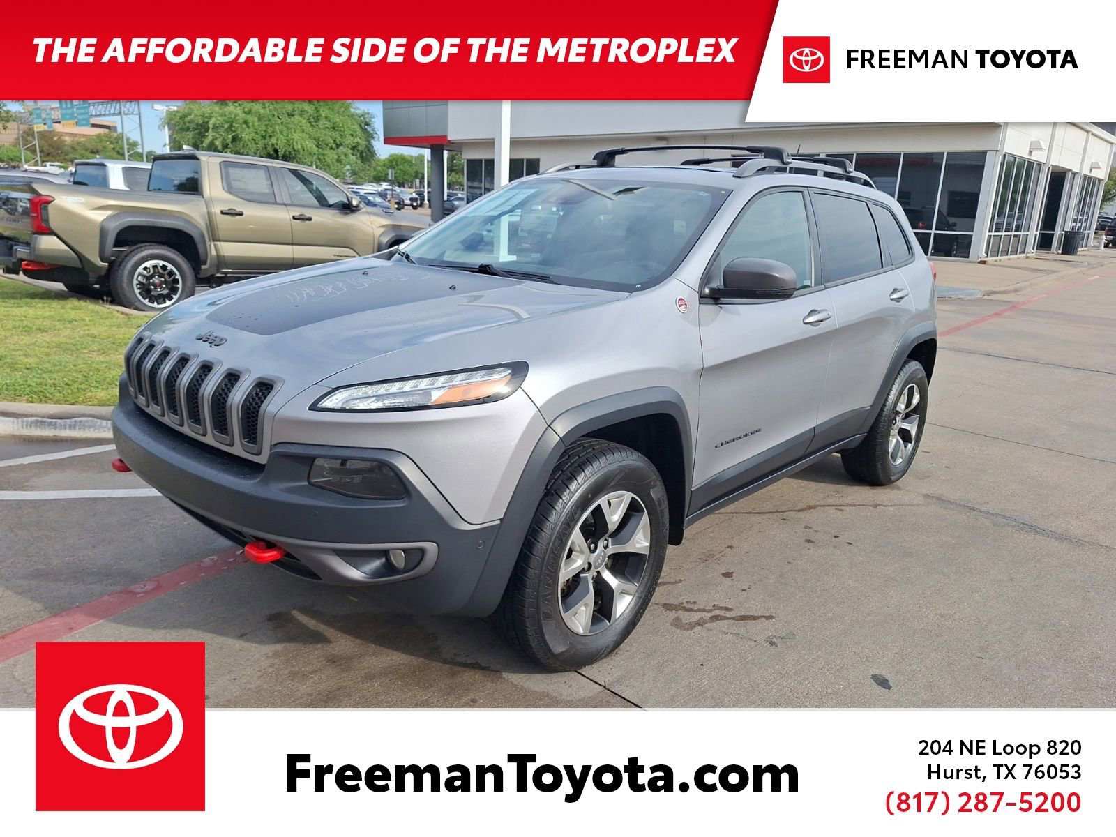 Used 2017 Jeep Cherokee Trailhawk image 1