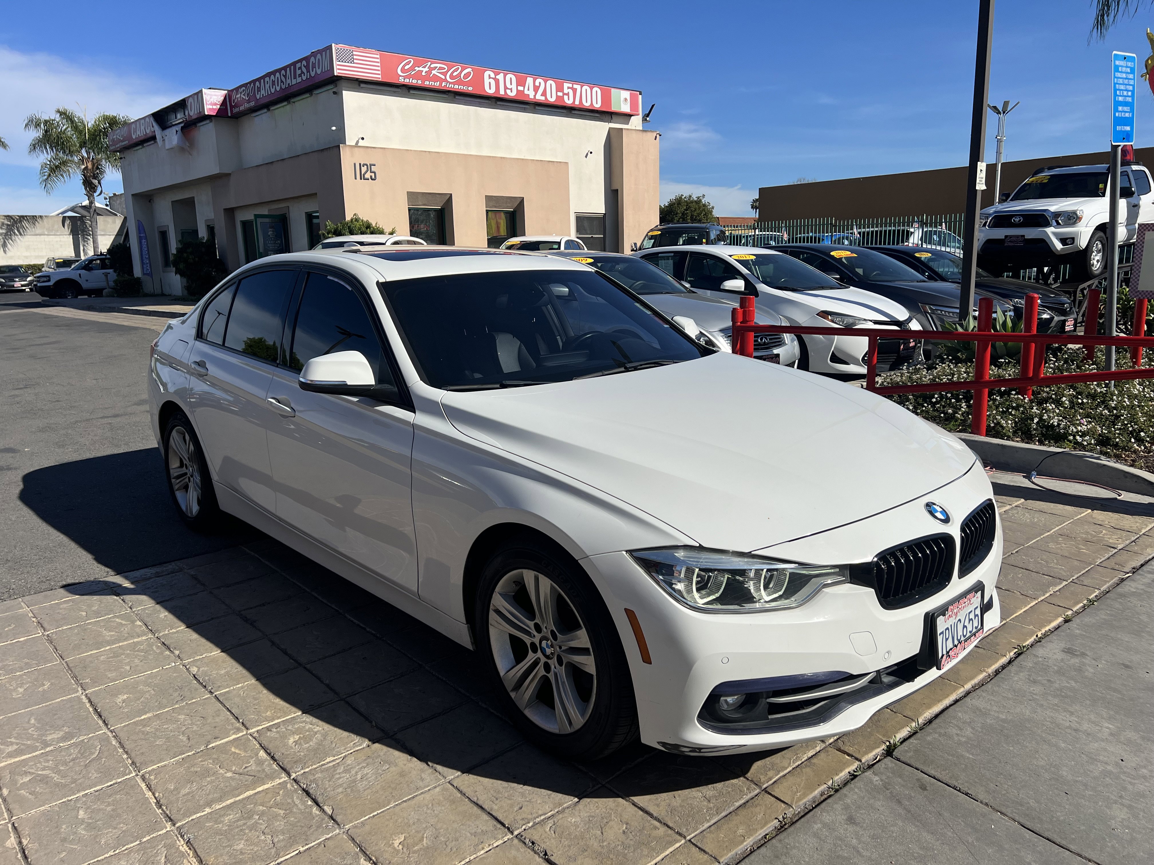 Used 2016 BMW 328i Sedan w/ Premium Package image 3