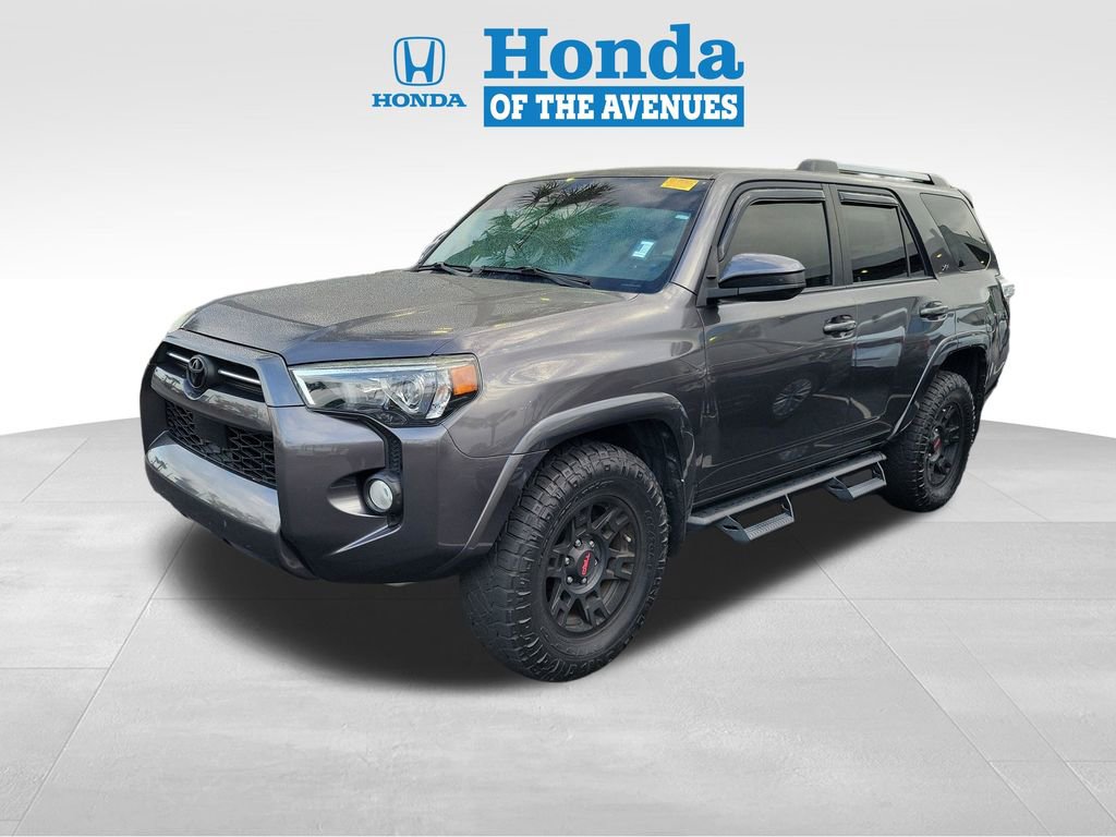 Used 2020 Toyota 4Runner SR5 image 3