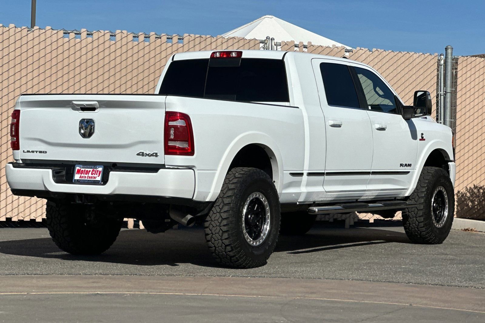 Used 2023 RAM 2500 Limited AWD/4WD image 4
