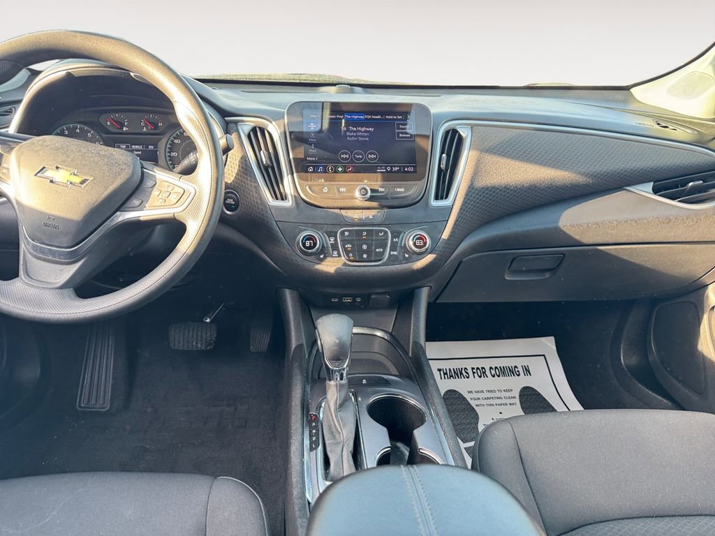 Used 2023 Chevrolet Malibu LT image 10