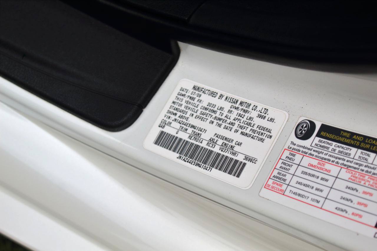 Used 2009 Nissan 370Z Touring RWD image 42