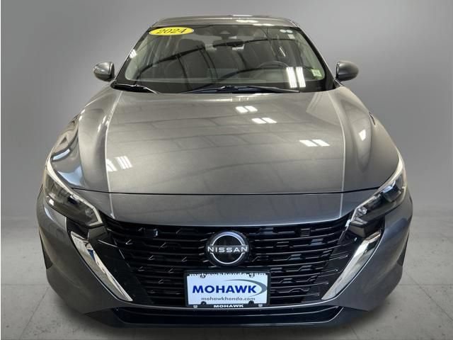 Used 2024 Nissan Sentra SV w/ All-Weather Package FWD image 9