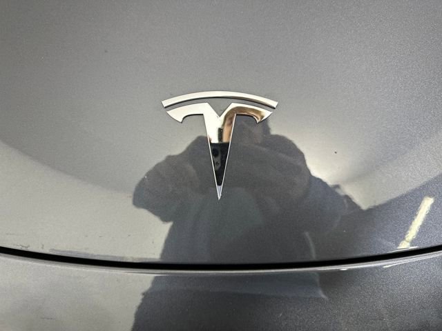 Used 2023 Tesla Model 3 Standard Range image 9