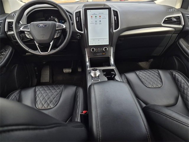 Used 2024 Ford Edge Titanium image 28